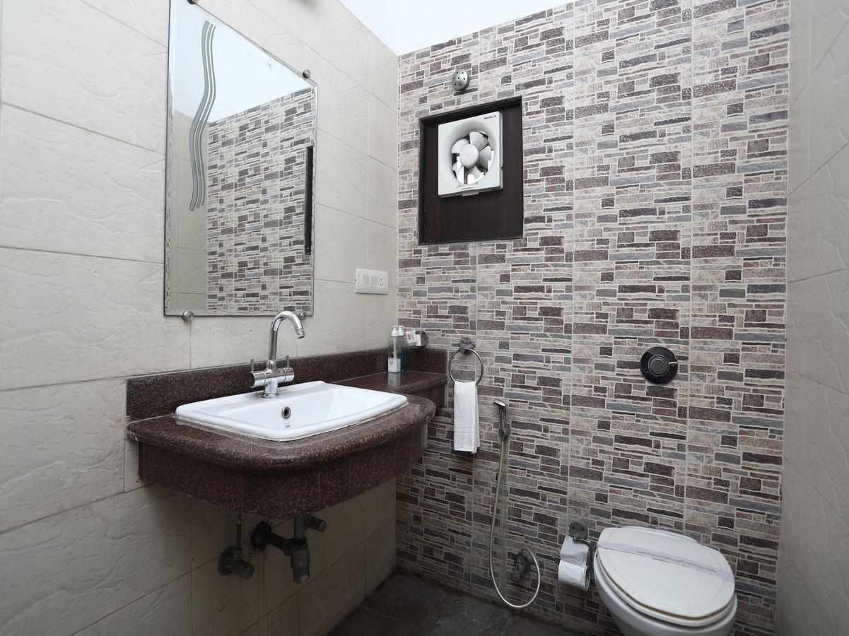 Hotel Yadu Residency Meerut Eksteriør billede